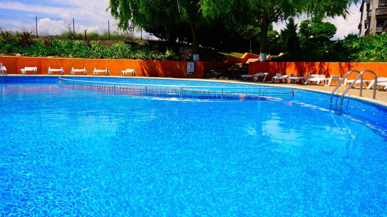 Морски Апартаменти Джулай Морнинг - July Morning Sea View Apartments Kavarna Exterior photo