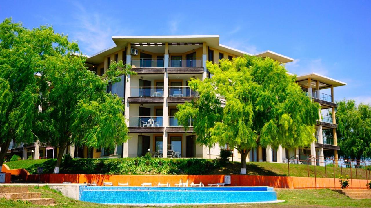 Морски Апартаменти Джулай Морнинг - July Morning Sea View Apartments Kavarna Exterior photo