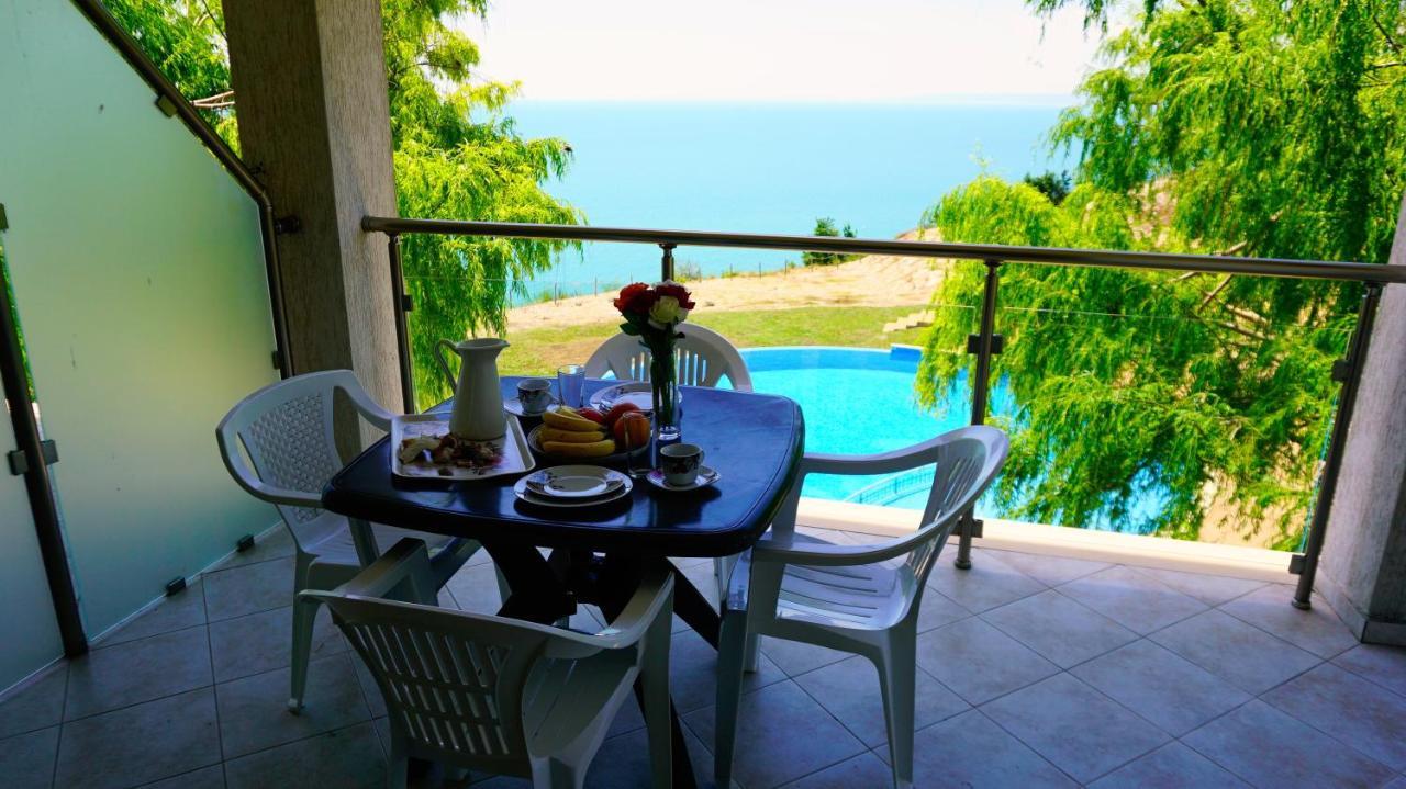 Морски Апартаменти Джулай Морнинг - July Morning Sea View Apartments Kavarna Exterior photo
