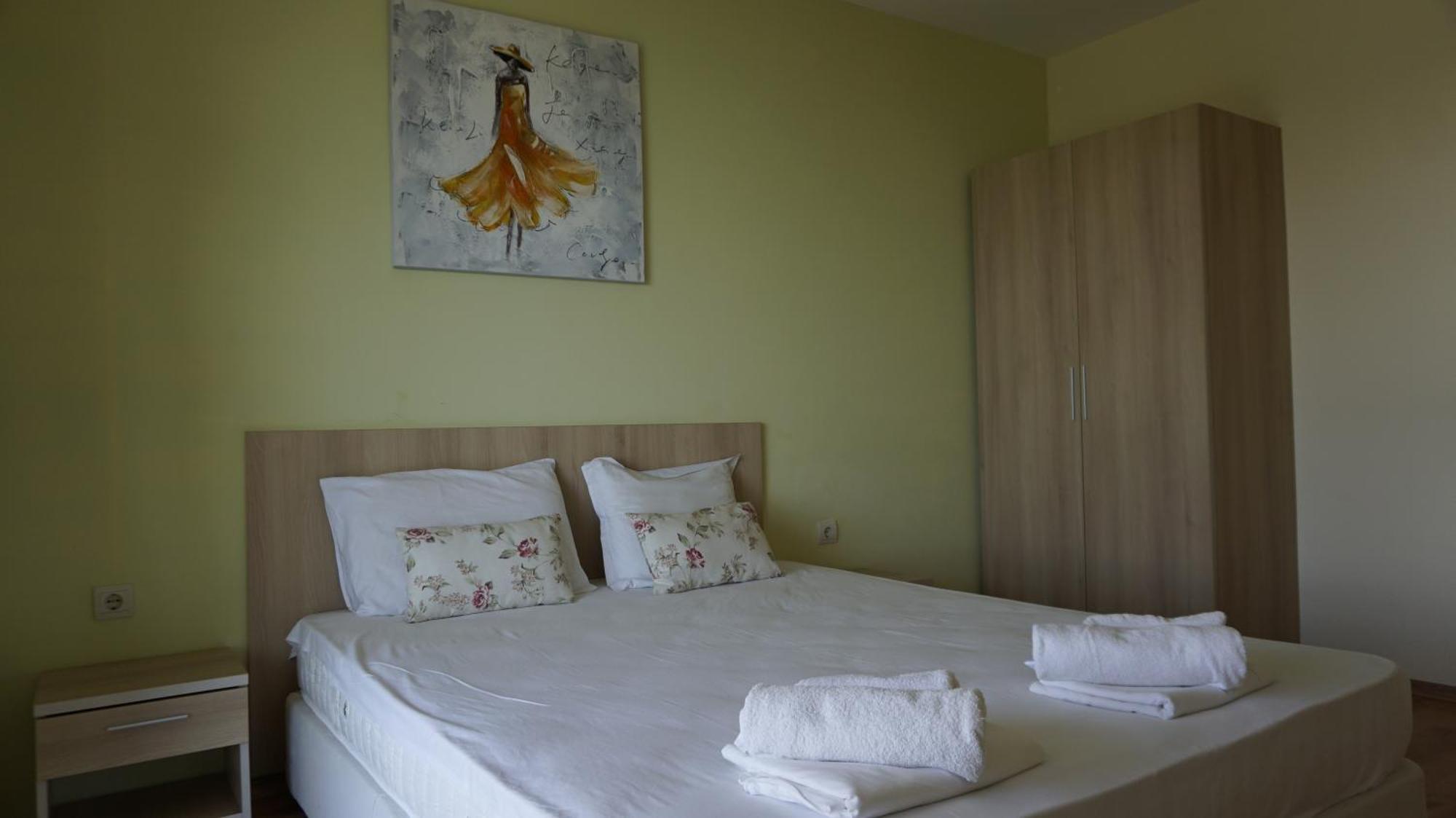 Морски Апартаменти Джулай Морнинг - July Morning Sea View Apartments Kavarna Room photo