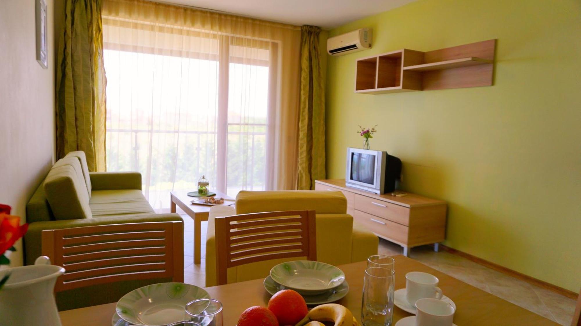 Морски Апартаменти Джулай Морнинг - July Morning Sea View Apartments Kavarna Room photo